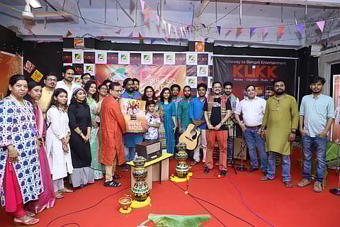 The big family of Roopkathar Radio making a memorable frame