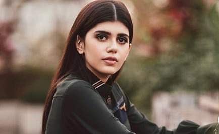 As part of Sanjana Sanghi's campaign, people will get free sessions with psychologists and qualified listeners associated with the online counselling platform.