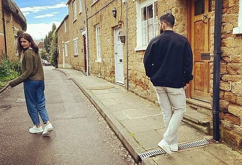 Anushka Sharma with Virat Kohli on the streets of London
