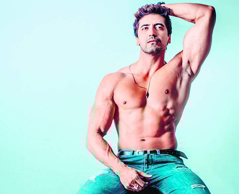 Karanveer Khullar has been seen in Rocky Mental