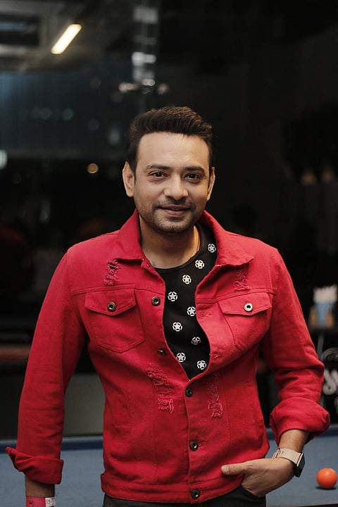 Ishaan Mazumder added a retro touch to the theme