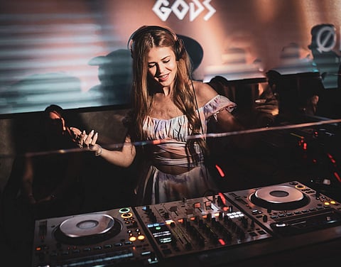 DJ Hanna Shine at Olterra