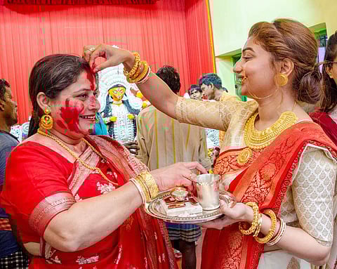 Looking back at the star-studded Puja at Hatibagan Kundu Bari