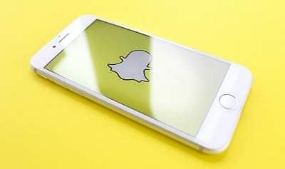 Snapchat provides story expiration controls to premium members