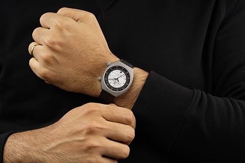 Extraterrestrial Apogee