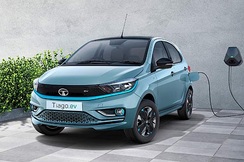With premium features on offering that are usually reserved for higher segment cars, the Tiago EV boasts of a plush look and feel