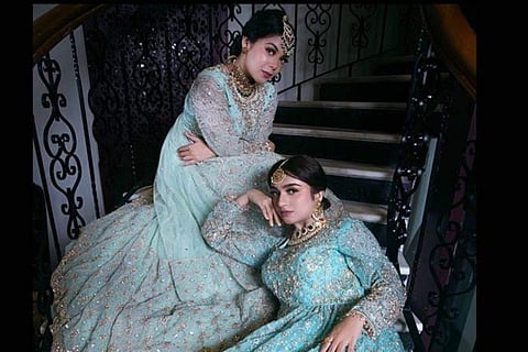 To get something stylish, you should be aware of the colours that are in trend during the current wedding season