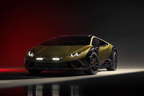 The Huracán Sterrato offers optimised driving dynamics for perfect control in all environments