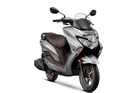 With the new Burgman Street EX, Suzuki has taken this appeal to a whole new level