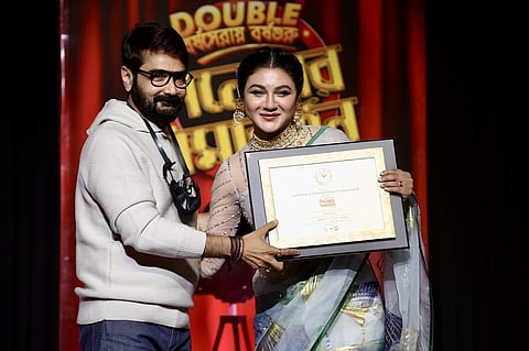 Superstar Prosenjit and Jaya at Cinemar Samabartan
