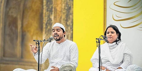 Fouzia Dastango (right) performing Dastan-e-Mahabharata, a presentation of the ancient Indian epic of Mahabharata in Dastangoi form, along with fellow dastango Firoz Khan. (Photo| EPS)