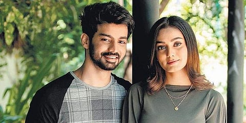 'Kadhal Conditions Apply' stars Mahat Raghavendra with Sana Makbul