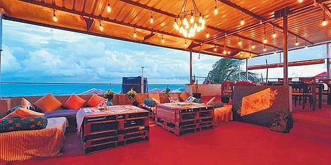 Dining by the sea made intimate