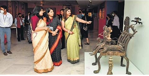 Art connoisseurs at the exhibition