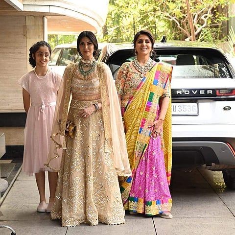 RaAlia wedding: Here are the first glimpses of Kareena Kapoor Khan, Neetu Kapoor, Karan Johar, and others as they head out for the wedding ceremony