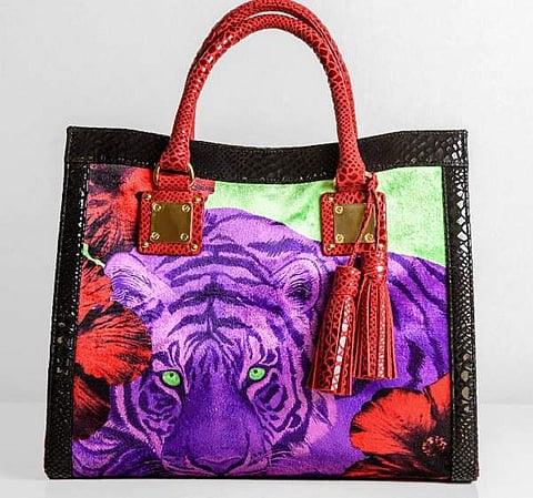 Tote bag from the Art Around the Clock collection