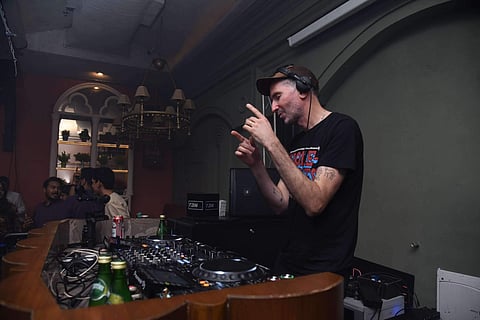 DJ Xinobi crossed seas all the way from Portugal to keep foots tapping at One8 Commune