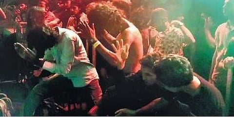 Music lovers tripping at a concert by rock band Eettillam | A Sanesh
