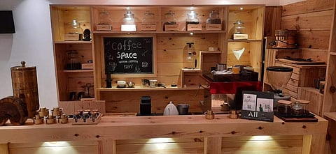 Mercure Hyderabad KCP's coffee space