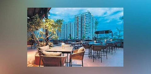 Tasty west connection: 75 degrees West Skybar and Kitchen rooftop bar in Hyderabad