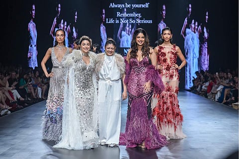 Pallavi Mohan with Harnaaz Sandhu, Safa Siddiqui and other models