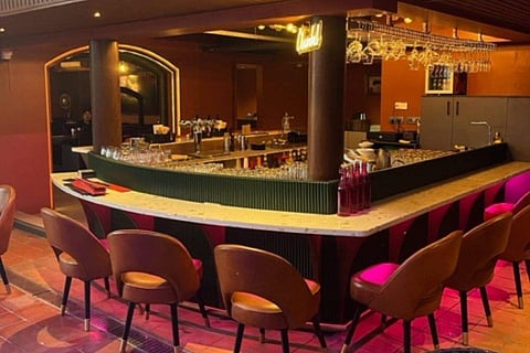 In frame: The bar section