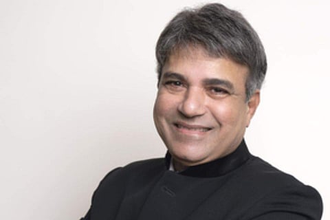 In frame: Suresh Wadkar