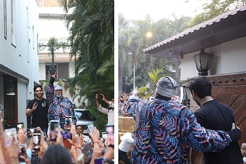 Amitabh Bachchan joined by Agastya Nanda for fan meet up at Jalsa
