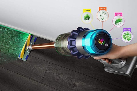 The LCD also doubles up to show you maintenance information, battery level and your selected cleaning mode