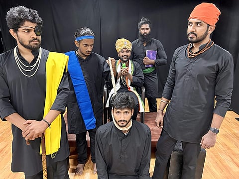 A scene from Gardabhandam