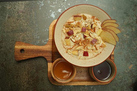 Apple Cinnamon Oatmeal Bowl