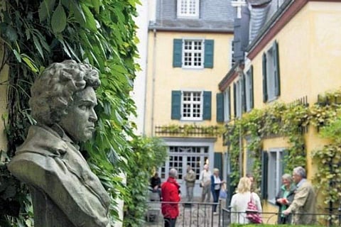 A bust outside the museum