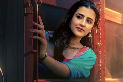 Kriti Sanon unveils sister Nupur Sanon’s poster from Tiger Nageswara Rao