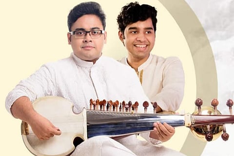 Music lovers head over to Sisir Mancha