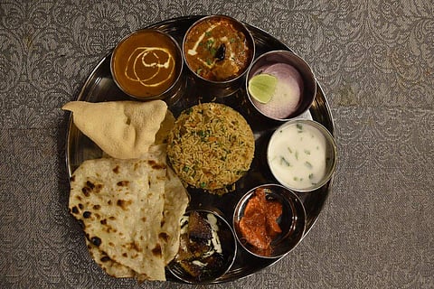 Veg Punjabi Delux Thali