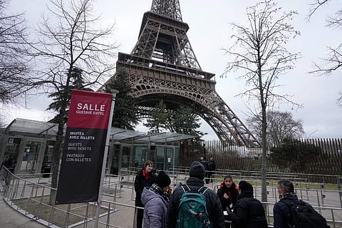 In frame: Eiffel Tower