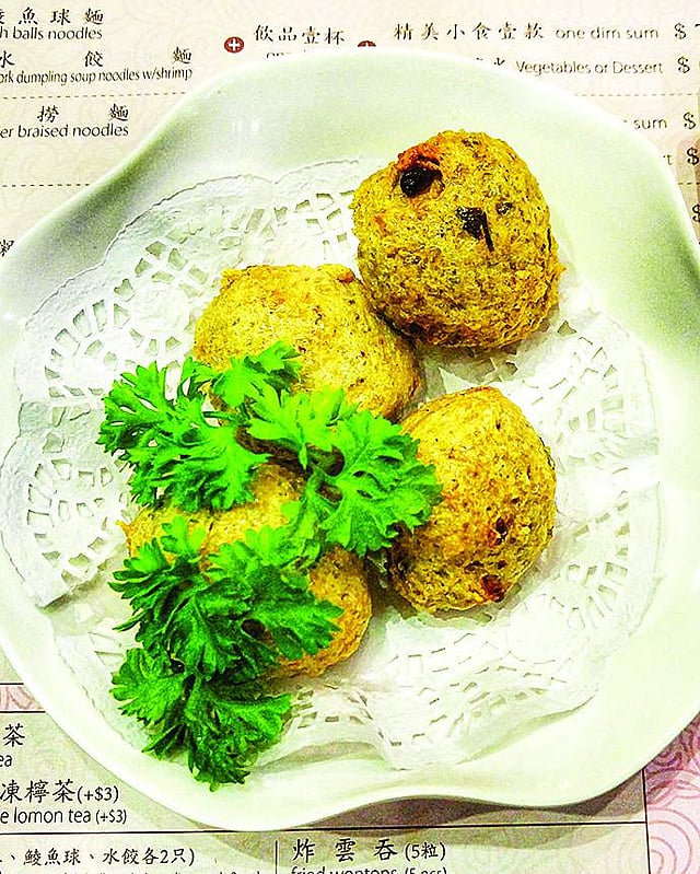 <em>Fish Balls at Chee Kei</em>