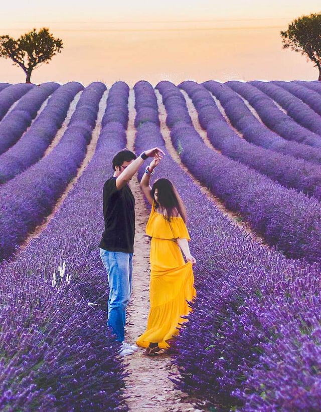 Swati and Sam at <g class=