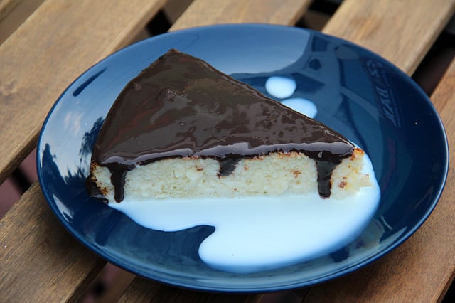<em>Tres Leches </em>