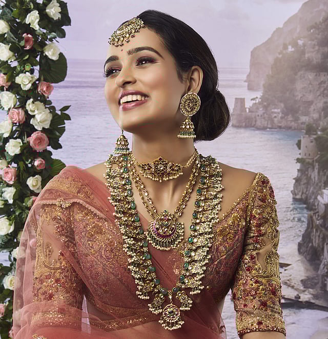 <em>Gold-plated silver </em><em>jewellery</em><em> is considered a substitute for gold </em><em>jewellery</em>