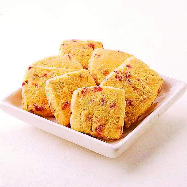 Fruit Biscuits at Karachi Bakery