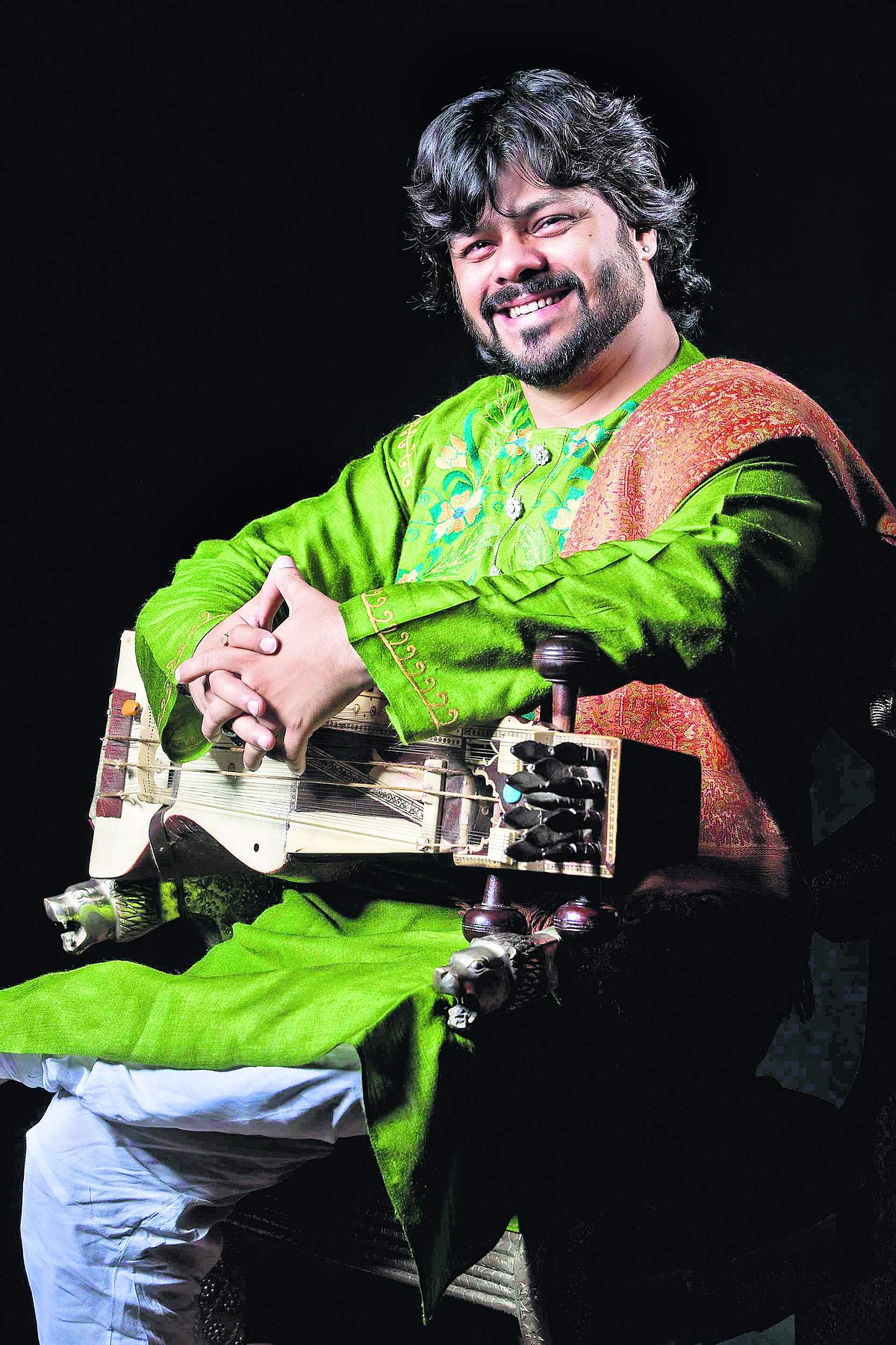 Dance of the senses: Titi Robin teams up with Murad Ali Khan and Gulabo  Sapera for Khushboo