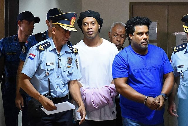 <em>Ronaldinho at Asuncion's Justice Palace (AFP/Norberto DUARTE)</em>