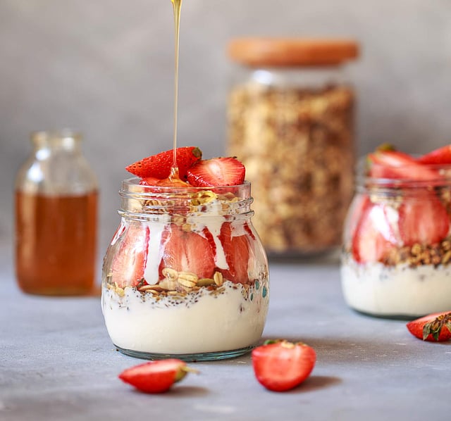 AkiMi takes care to use lots of nuts and fruits