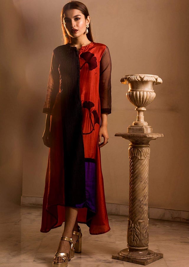 <em>Allur's Rakhi special collection for women</em>