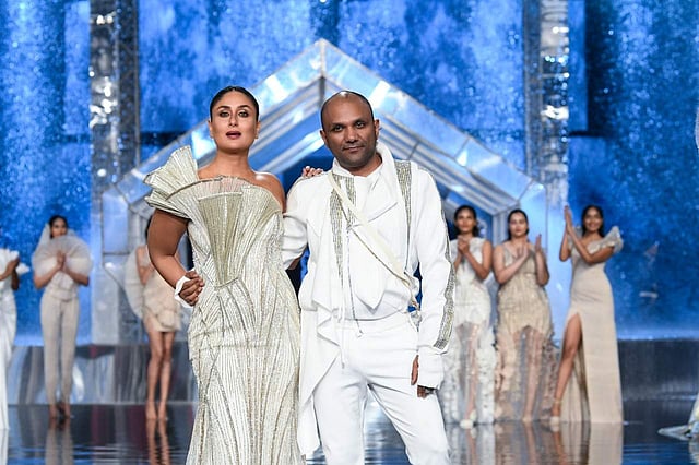 <em>Kareena Kapoor Khan walked the Lakmé Absolute Grand Finale ramp for designer Gaurav Gupta</em> 