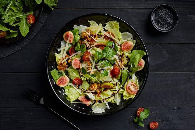 Caramelised Fig and Nut Salad