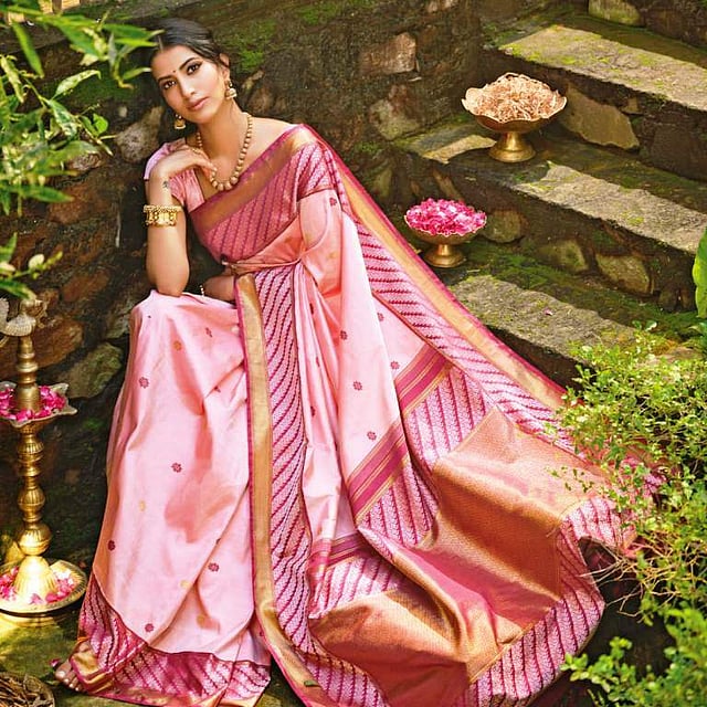 Silken dreams from <em>RmKV</em>
