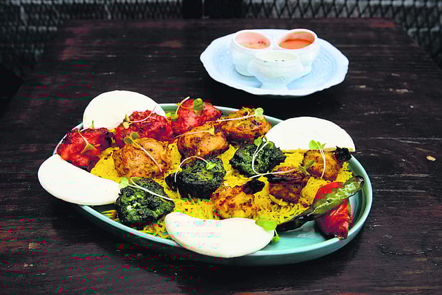 <em>Meat mezze platter</em>