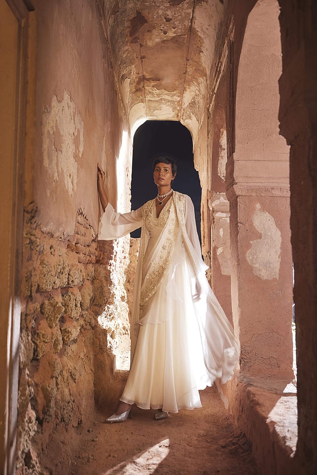 Sari skirt in neutral tone